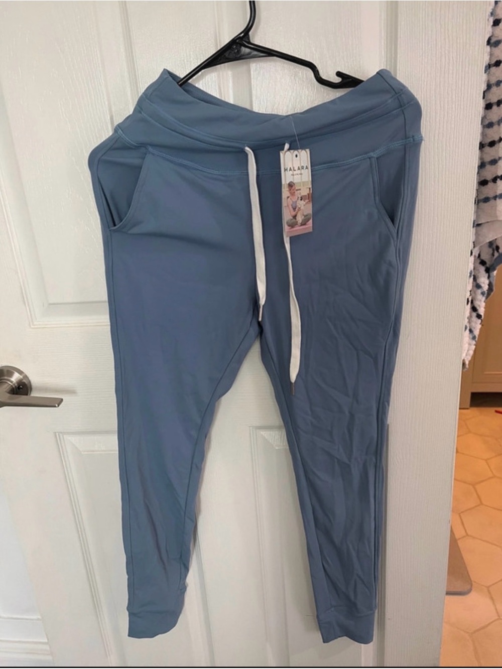 NWT halara pants